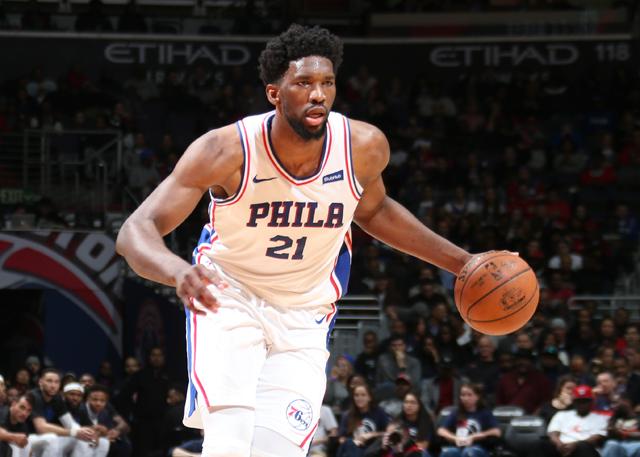 爱德华兹隔扣惊艳全场森林狼轻取魔术获三连胜    爱德华兹隔扣惊艳全场森林狼轻取魔术获三连胜